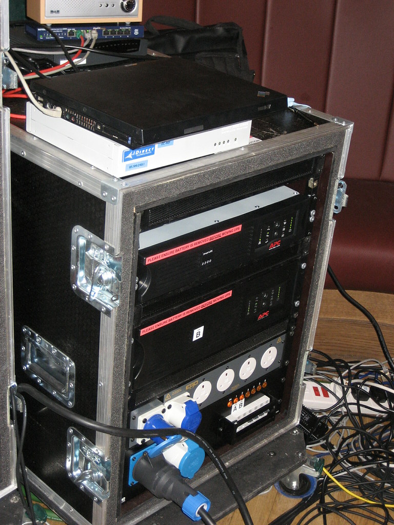 Xtreme Power M90LU three-phase UPS